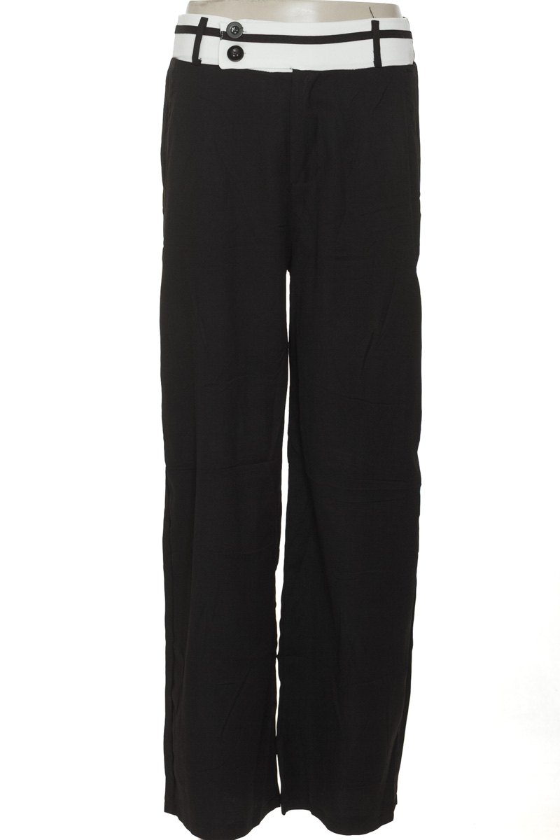 Pantalones color Negro - Closeando