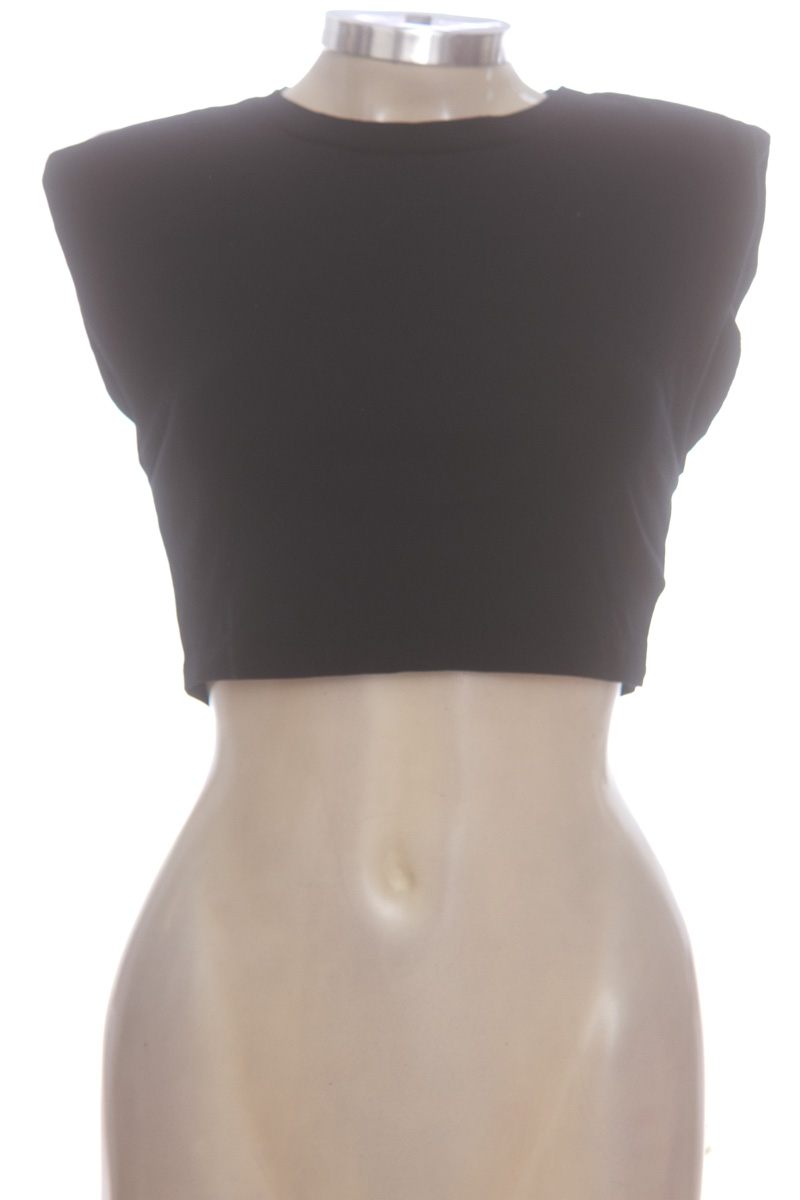 Top / Camiseta color Negro - Zara