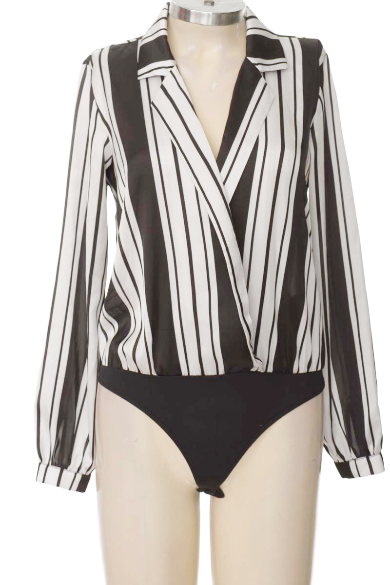 Blusa color Negro - Studio F