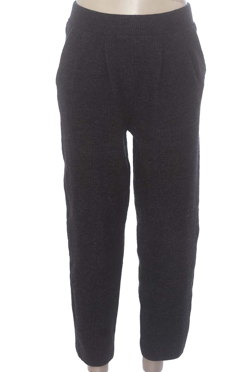 Pantalones color Gris - Closeando