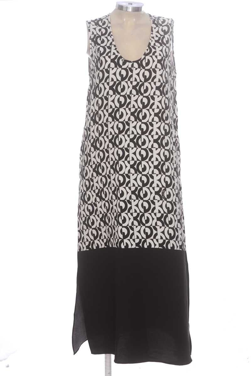 Vestido / Enterizo color Negro - Purificación Garcia