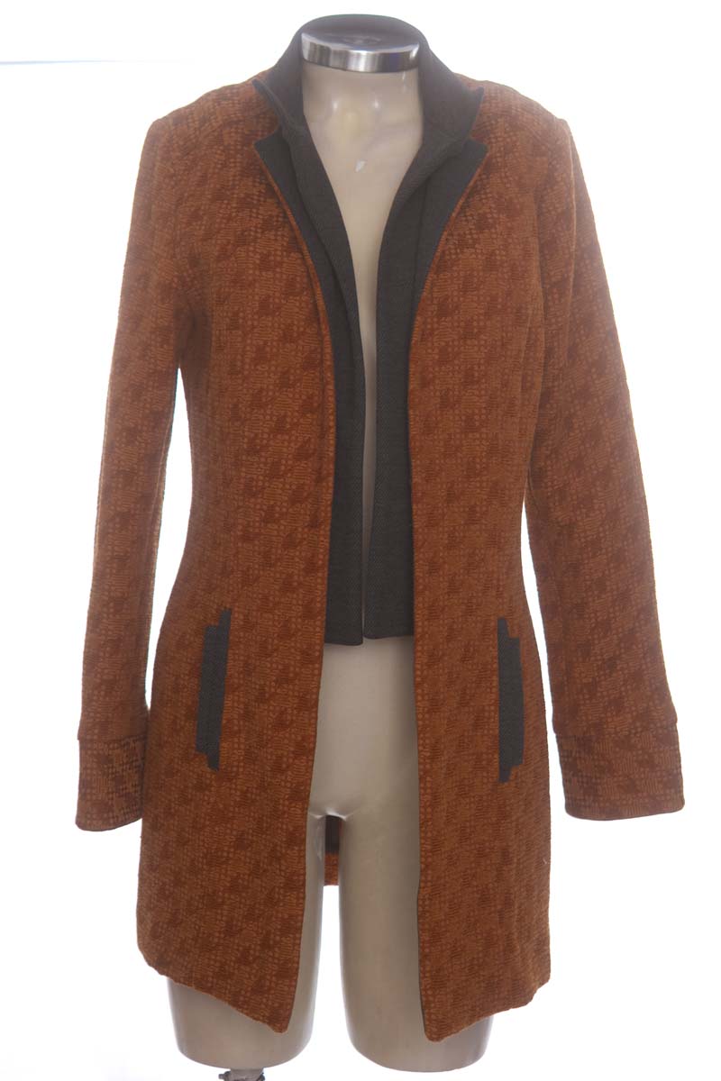 Chaqueta color Naranja - Closeando