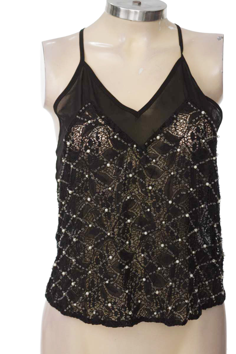 Top / Camiseta color Negro - Studio F