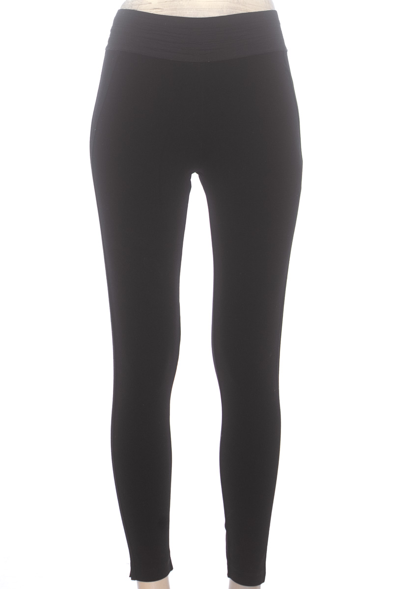 Pantalones color Negro - Zara