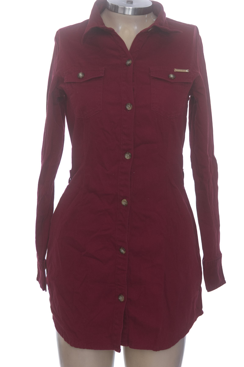 Vestido / Enterizo color Vinotinto - Closeando