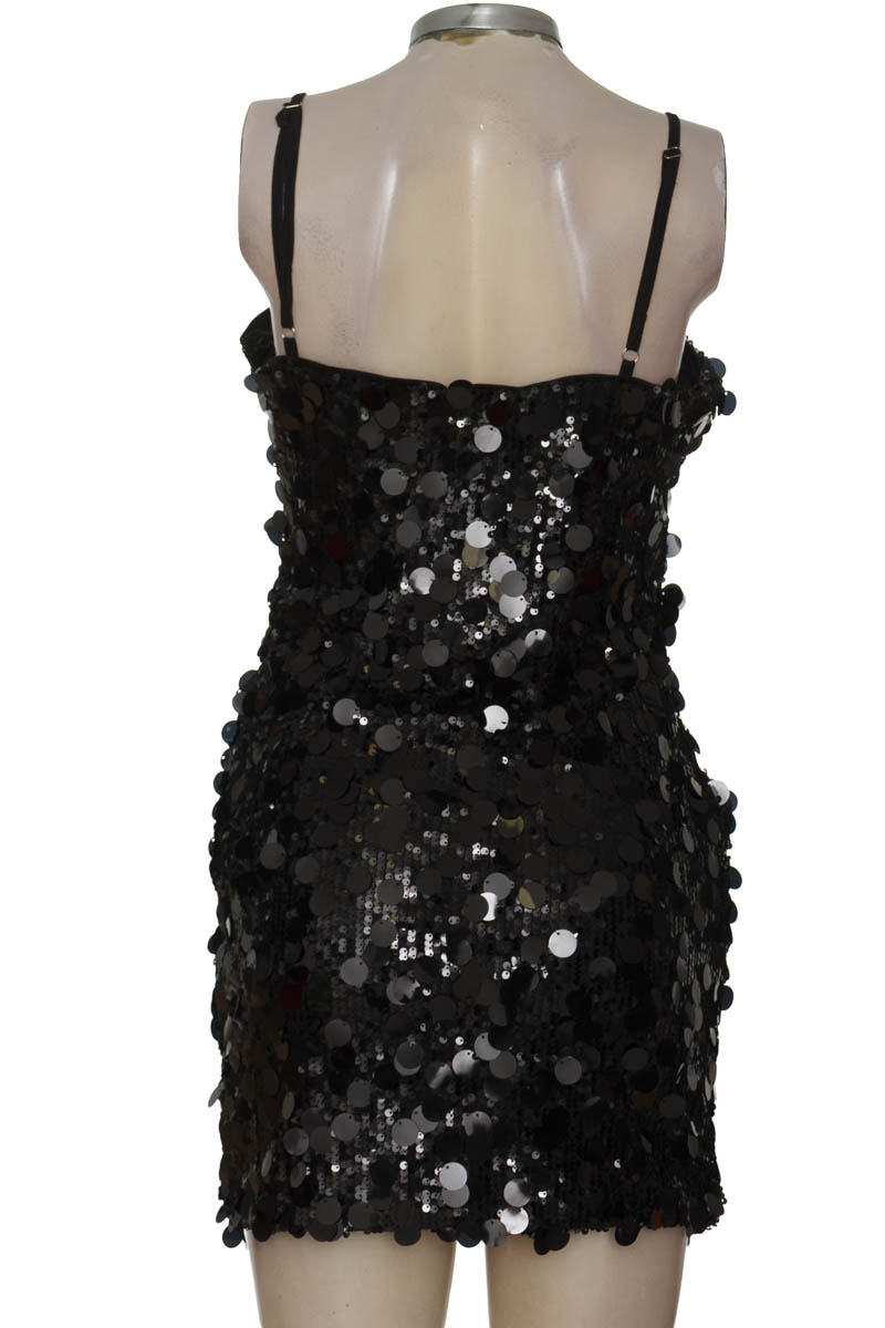 Vestido / Enterizo color Negro - Closeando