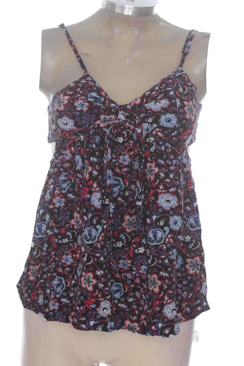 Top / Camiseta color Negro - No boundaries