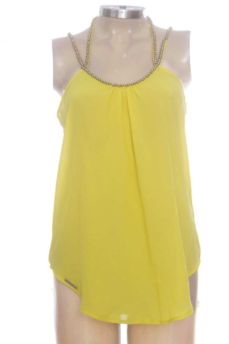 Top / Camiseta color Amarillo - Studio F