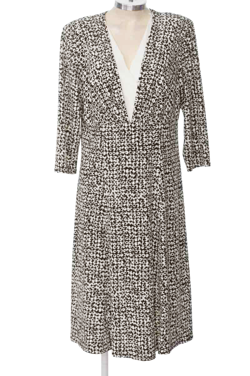 Vestido / Enterizo color Negro - R&M Richards