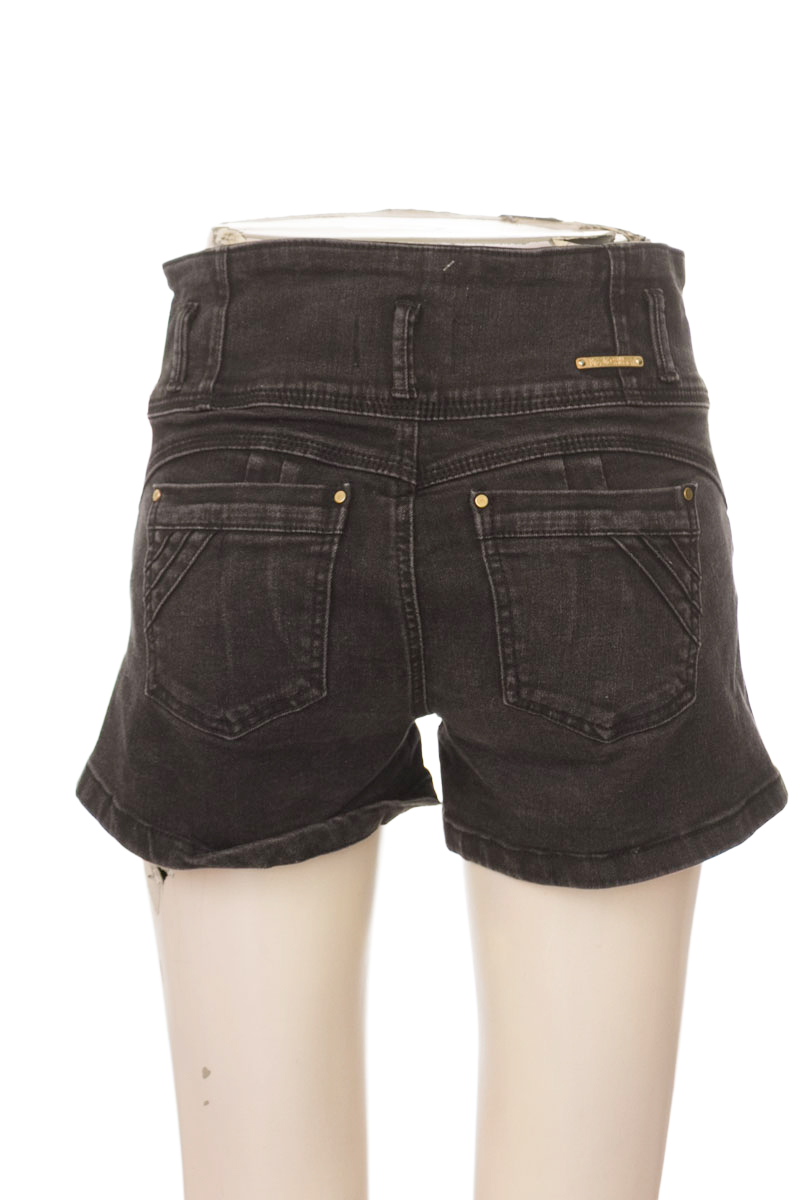 Short color Negro - Mossimo