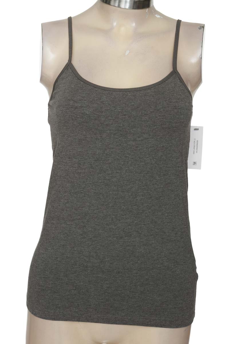 Top / Camiseta color Gris - Time And Tru
