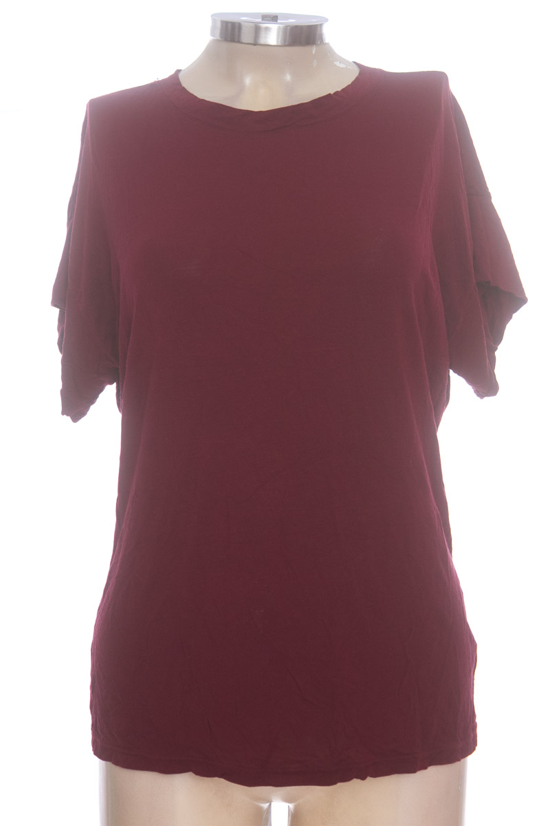 Top / Camiseta color Vinotinto - Melissa