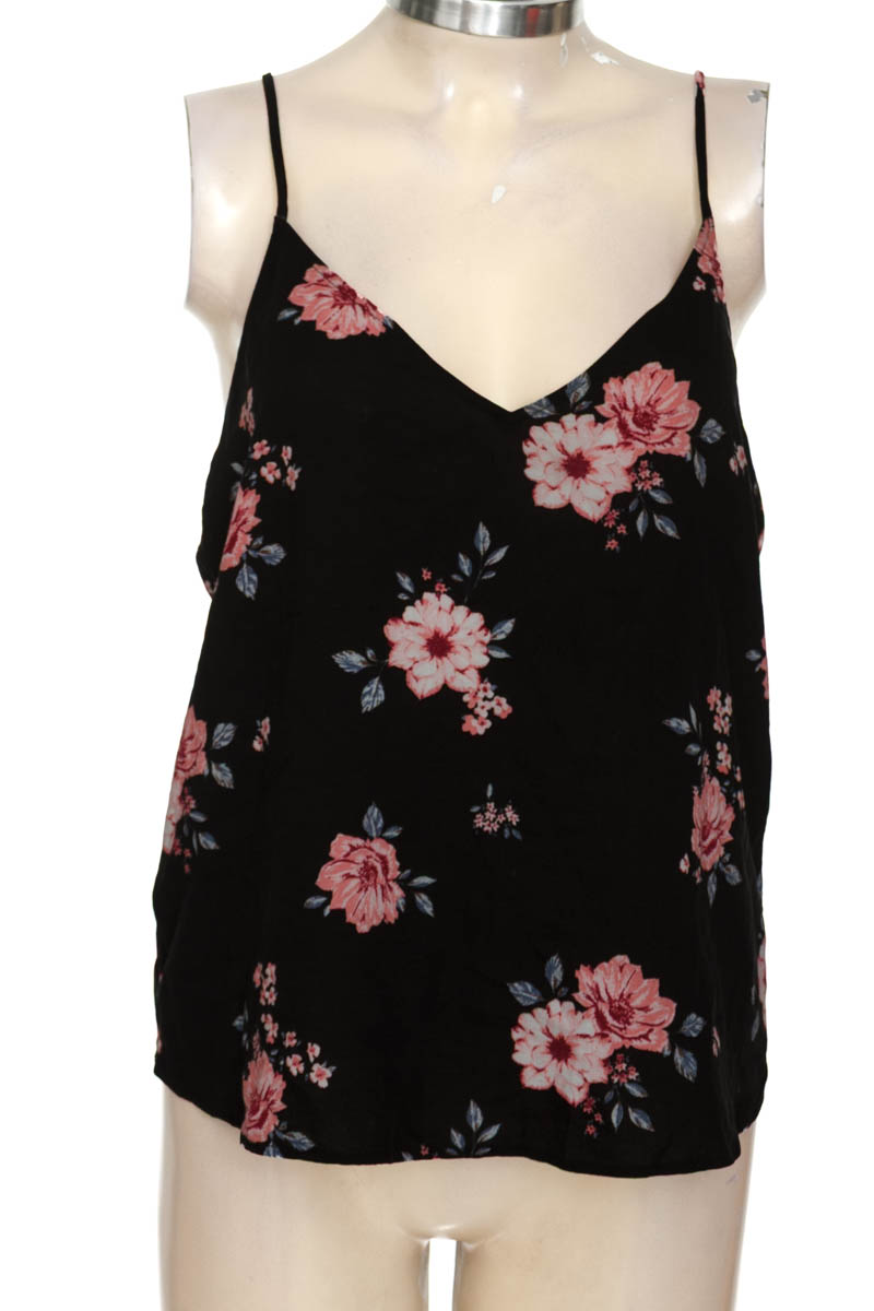 Top / Camiseta color Negro - Divided by H&M