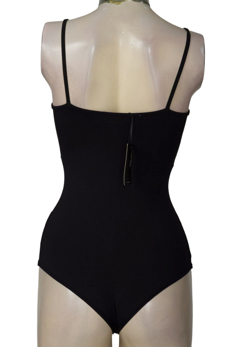 Top / Camiseta color Negro - RAGGED