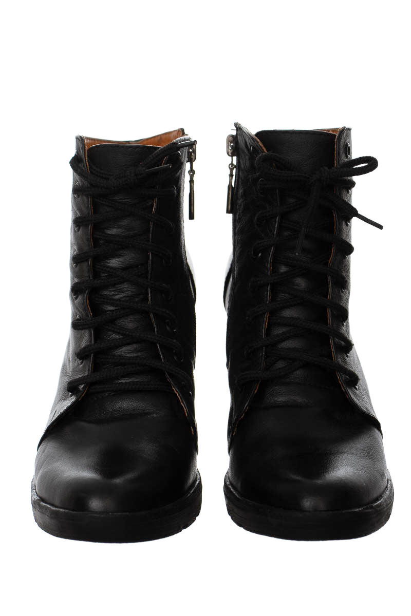 Zapatos color Negro - Closeando