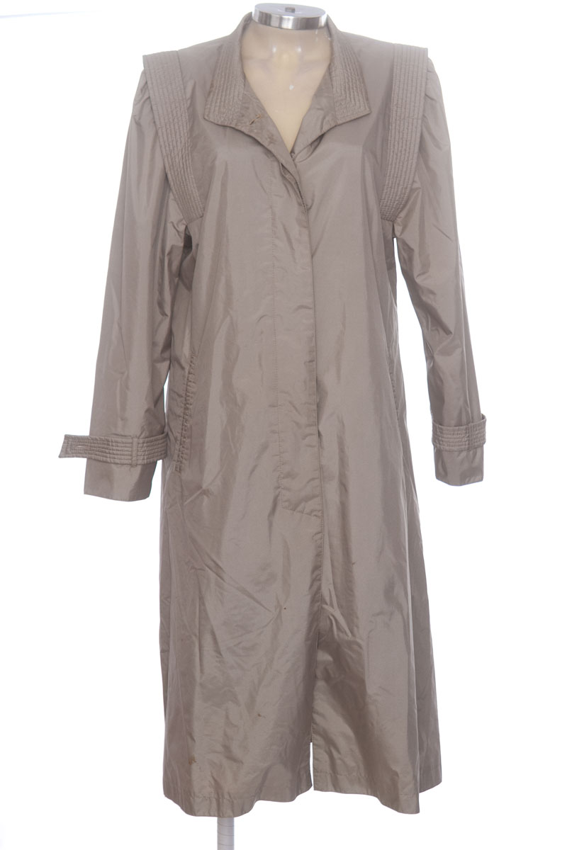 Chaqueta / Abrigo color Beige - Closeando