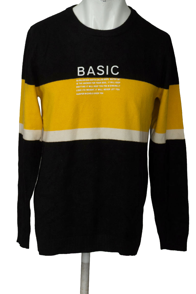 Sweater color Negro - Closeando