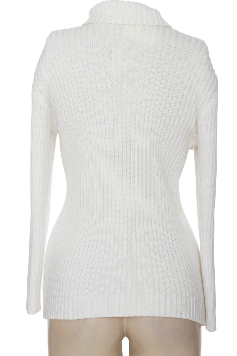 Sweater color Blanco - Closeando