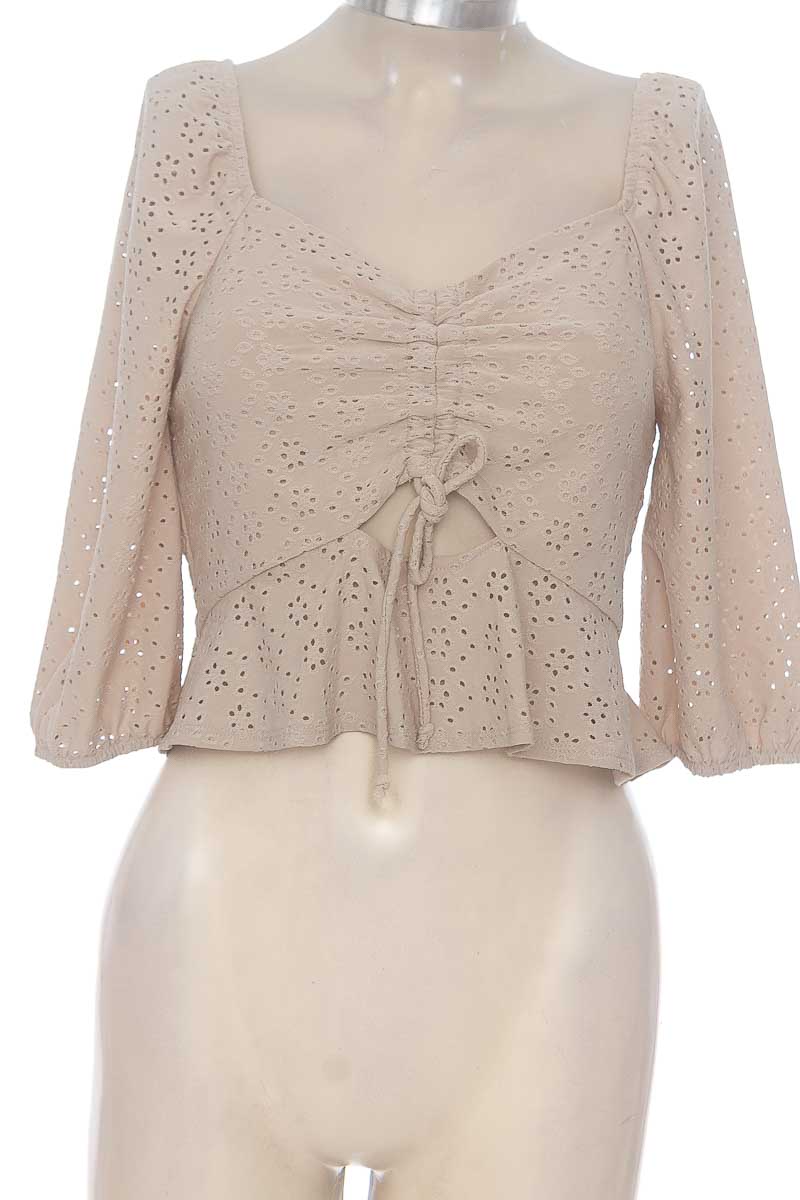 Top / Camiseta color Beige - Closeando