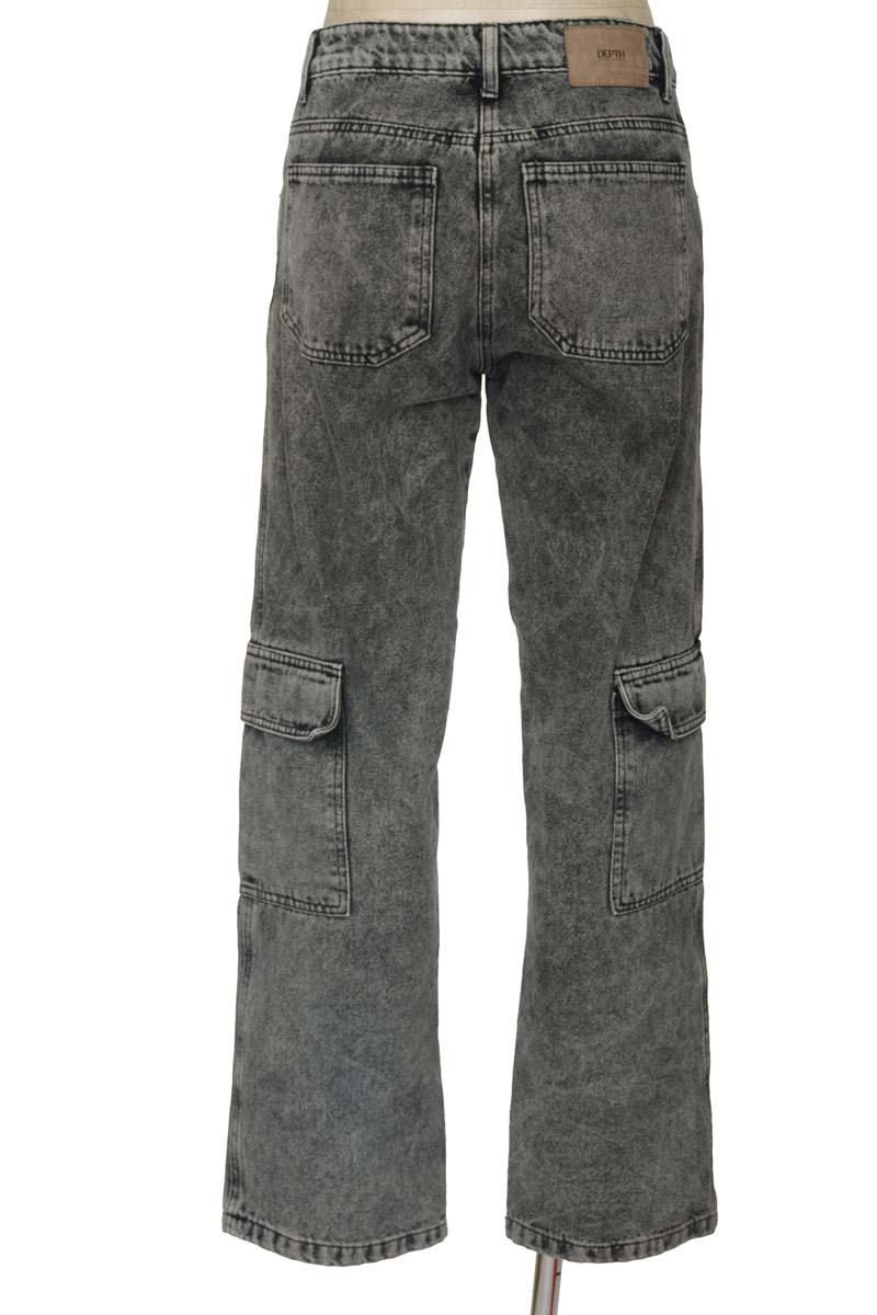 Pantalón color Gris - Depth