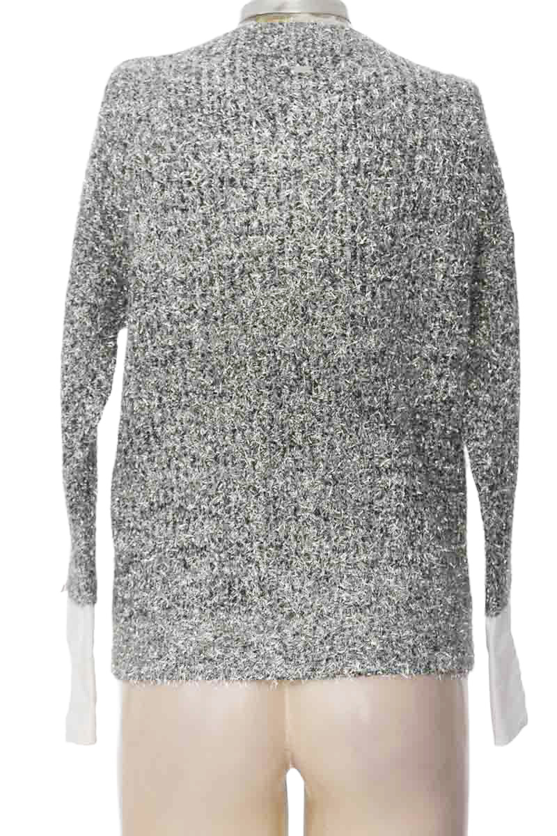 Sweater color Plateado - Studio F