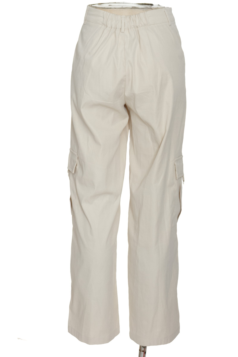Pantalones color Beige - Closeando