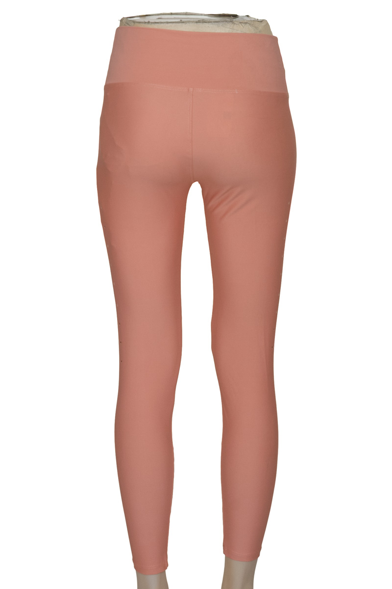Ropa Deportiva / Salida de Baño color Rosado - Closeando