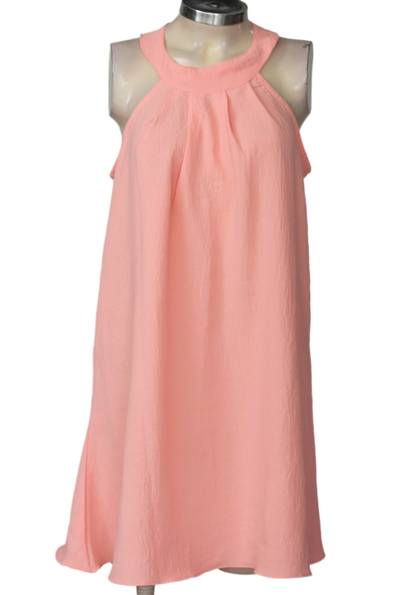 Vestido / Enterizo color Rosado - Closeando