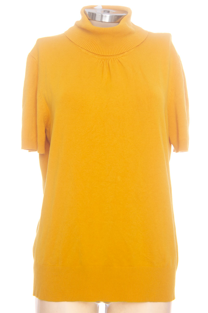 Sweater color Mostaza - Basement