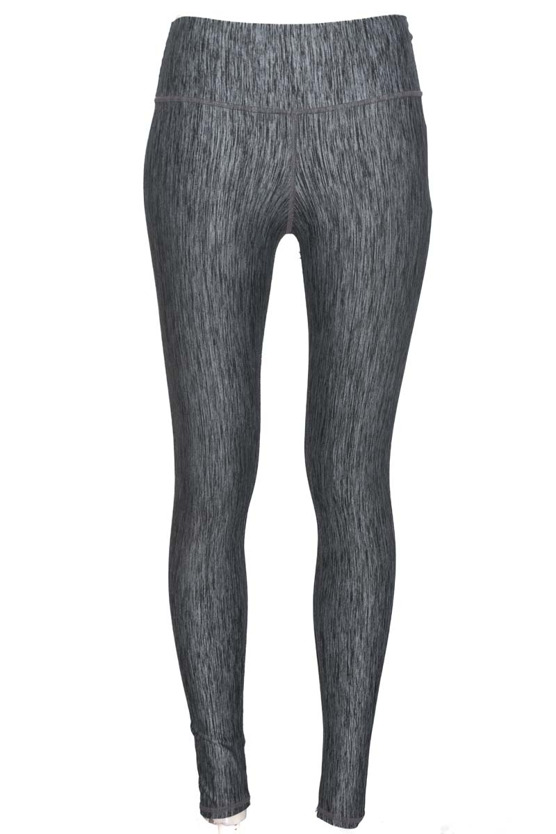 Ropa Deportiva / Salida de Baño color Gris - Closeando