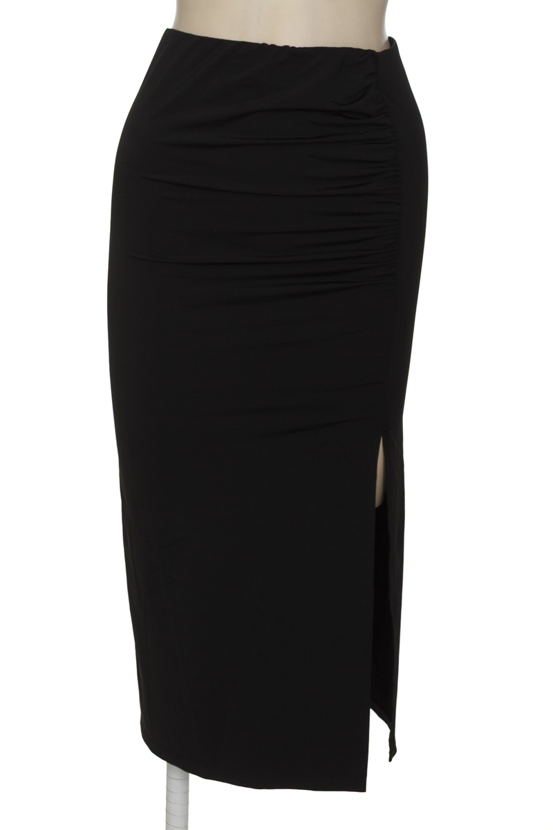 Falda color Negro - Ostu
