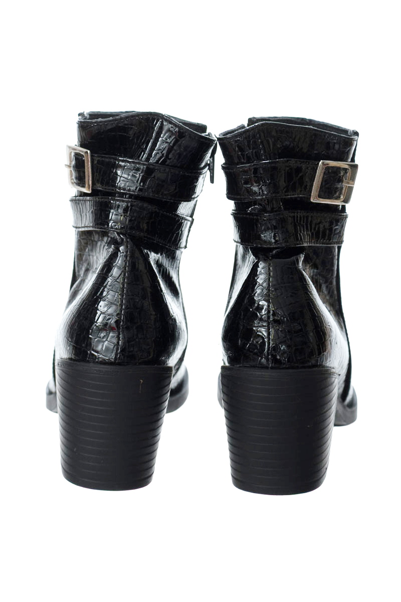 Zapatos color Negro - Estilo valencia