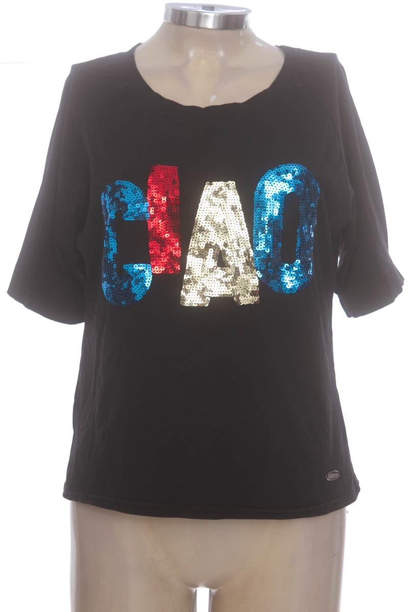 Top / Camiseta color Negro - Spirito