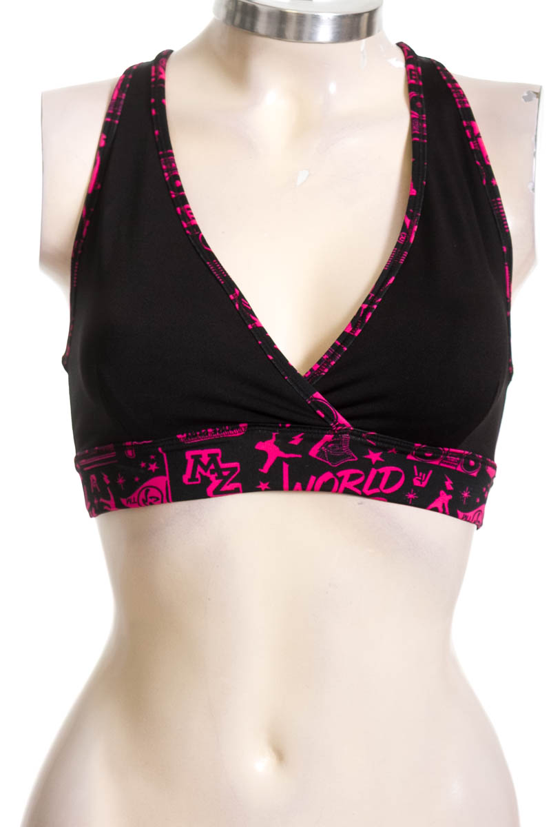 Ropa Deportiva / Salida de Baño color Negro - Closeando