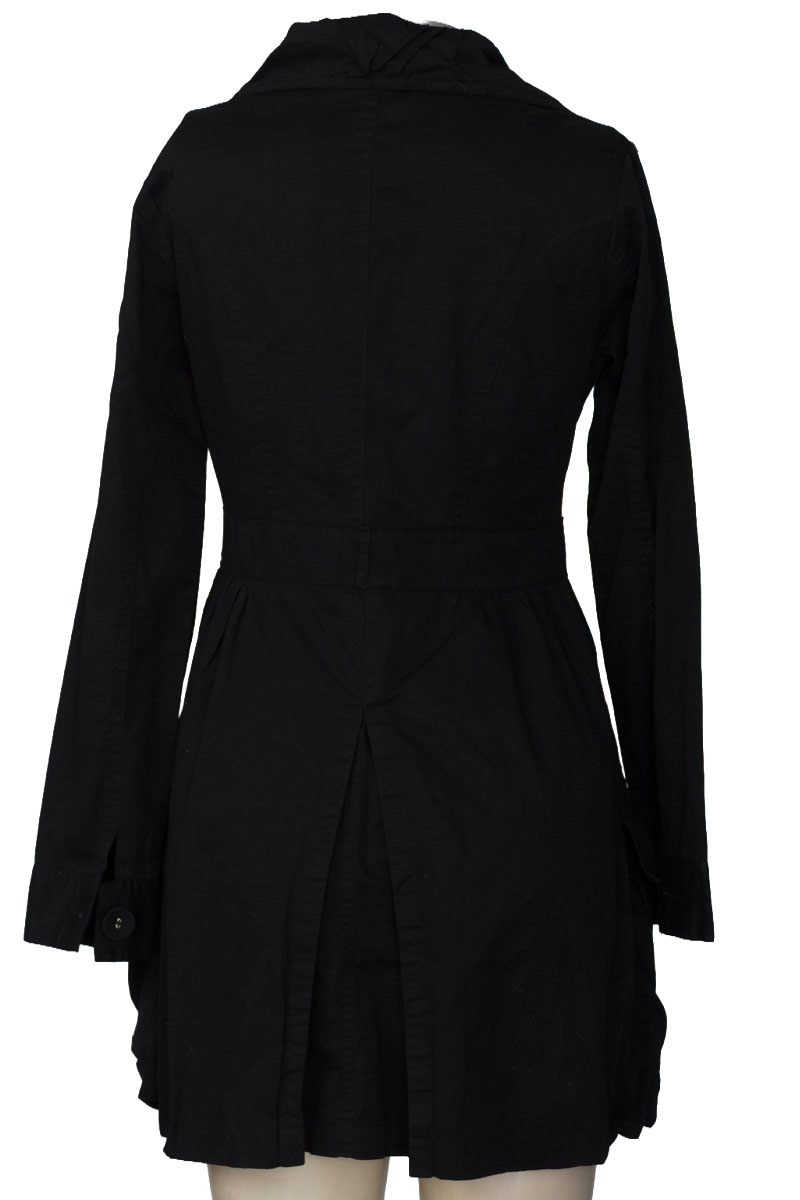 Chaqueta / Abrigo color Negro - Closeando