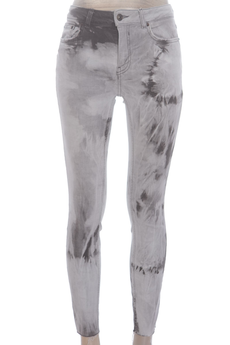 Pantalones color Gris - Zara