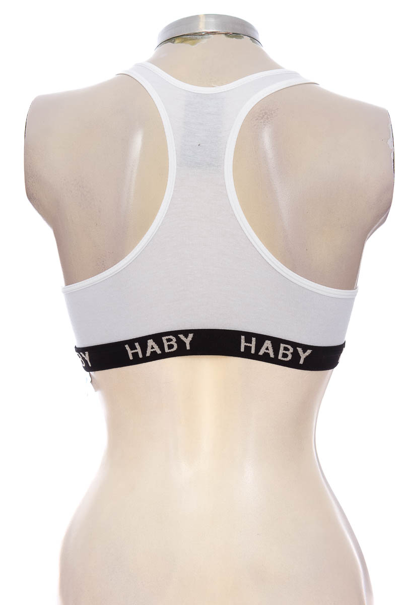 Ropa Deportiva / Salida de Baño color Blanco - Haby talla S de Segunda ...