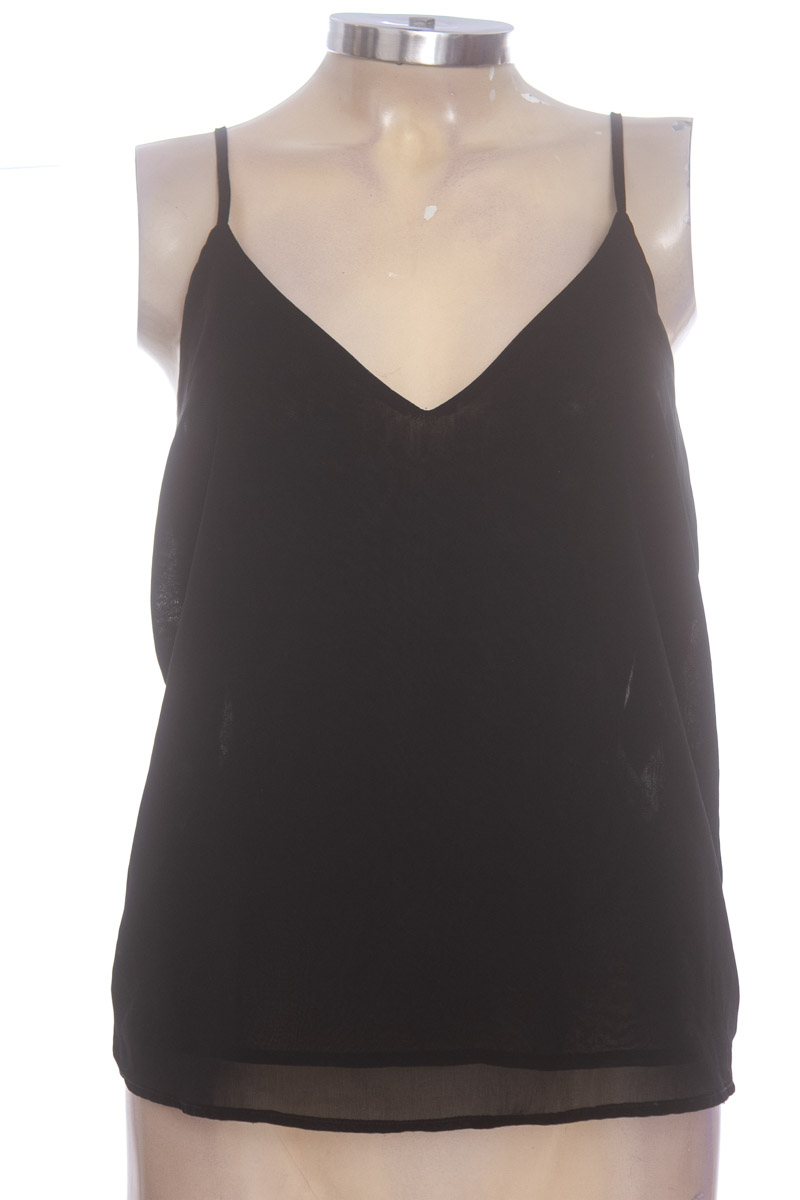 Top / Camiseta color Negro - TOP ONE