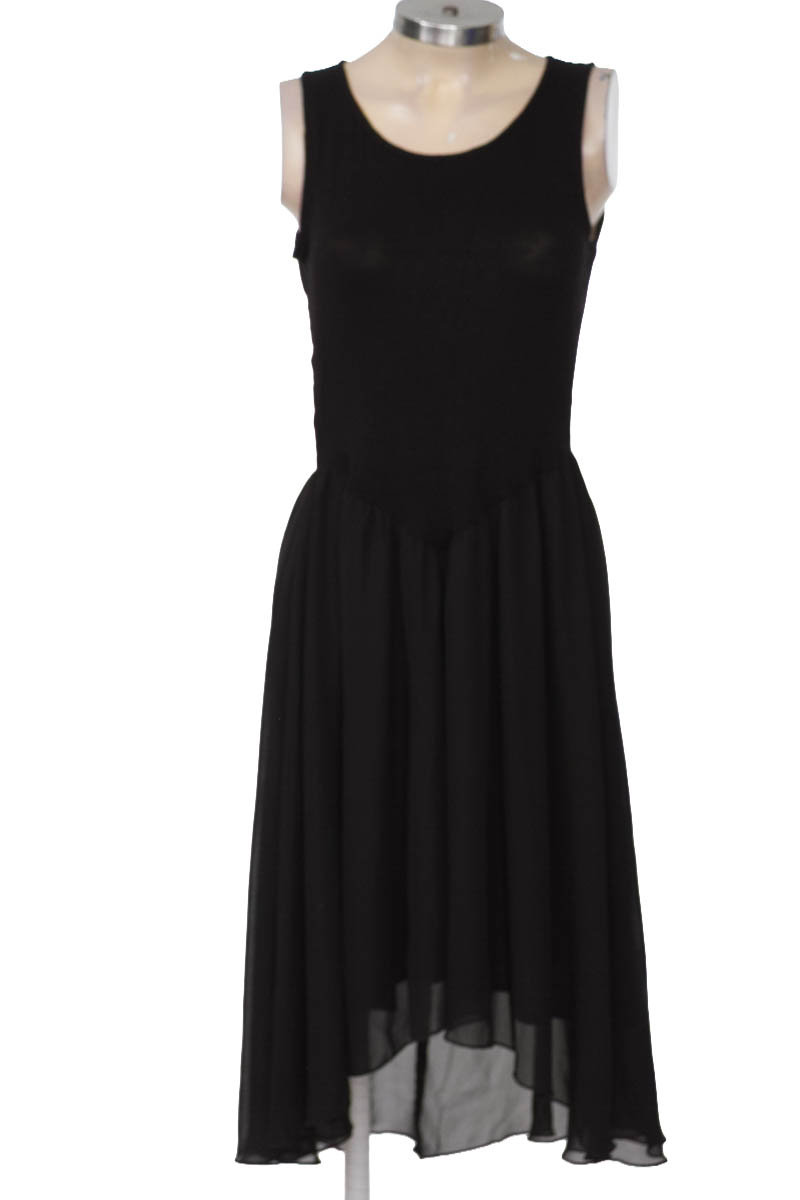 Vestido / Enterizo color Negro - Closeando