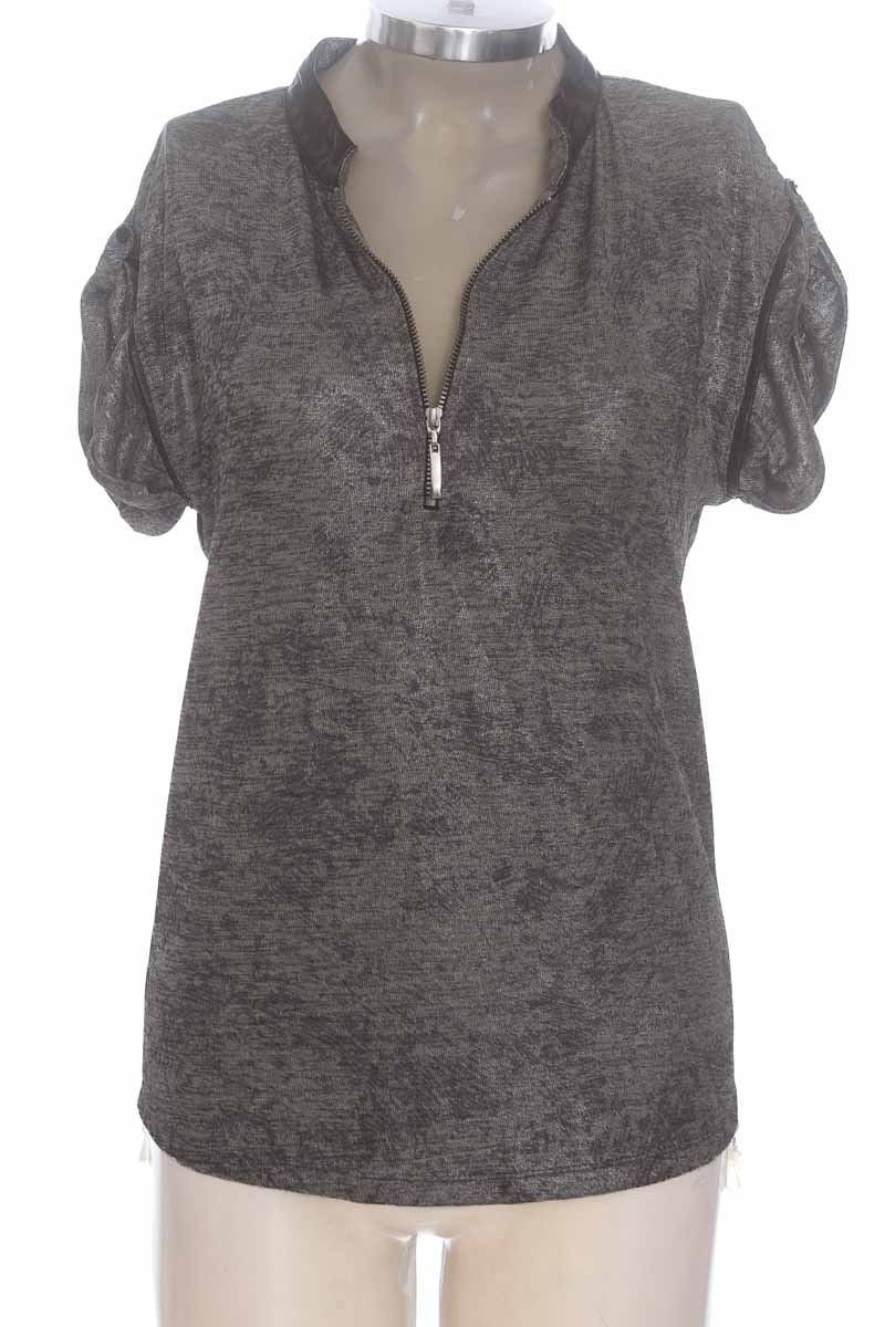 Top / Camiseta color Gris - FDS