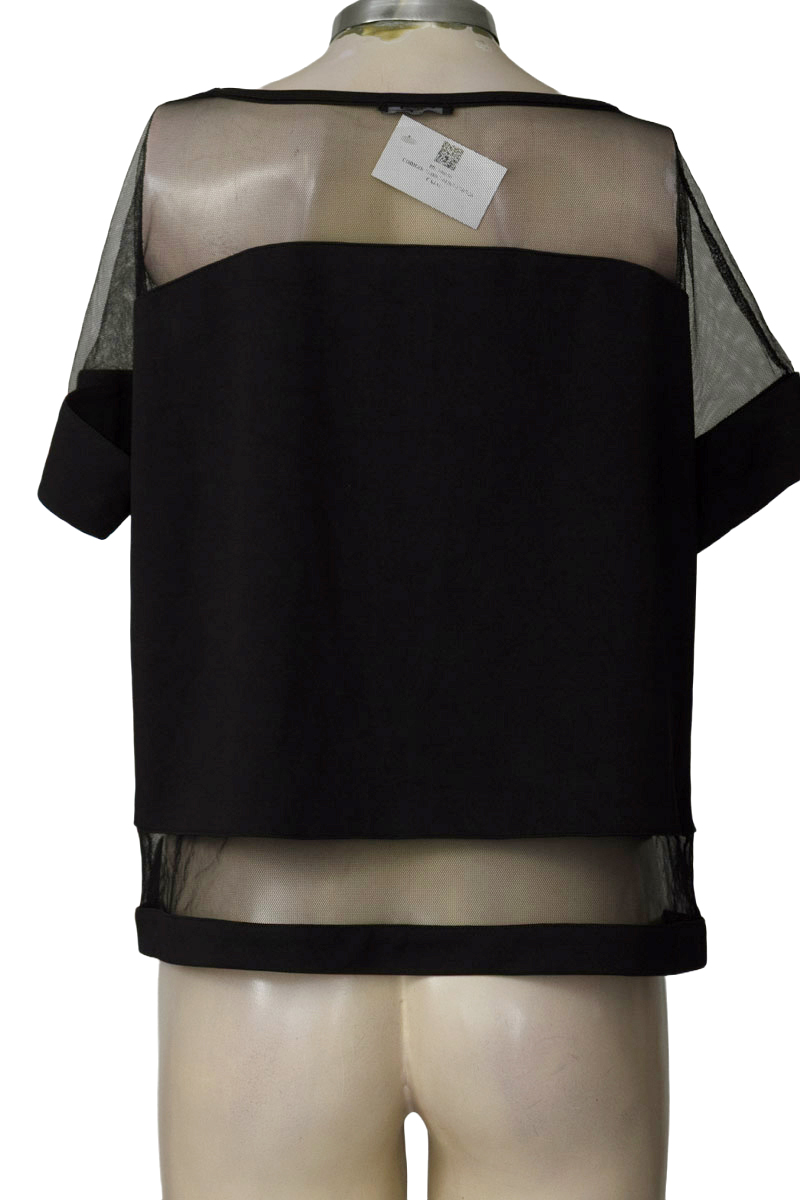 Top / Camiseta color Negro - ELA