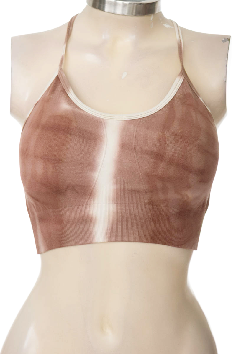 Ropa Deportiva / Salida de Baño color Café - Closeando