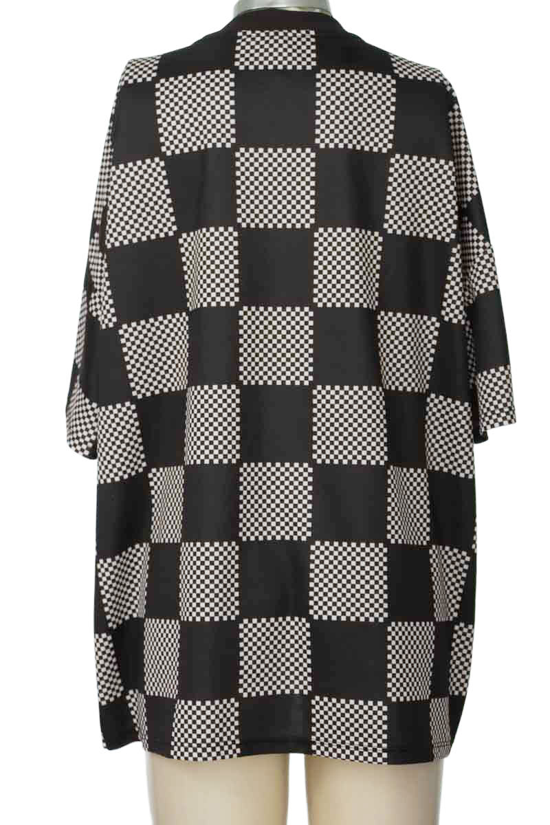 Camiseta color Negro - Divided by H&M