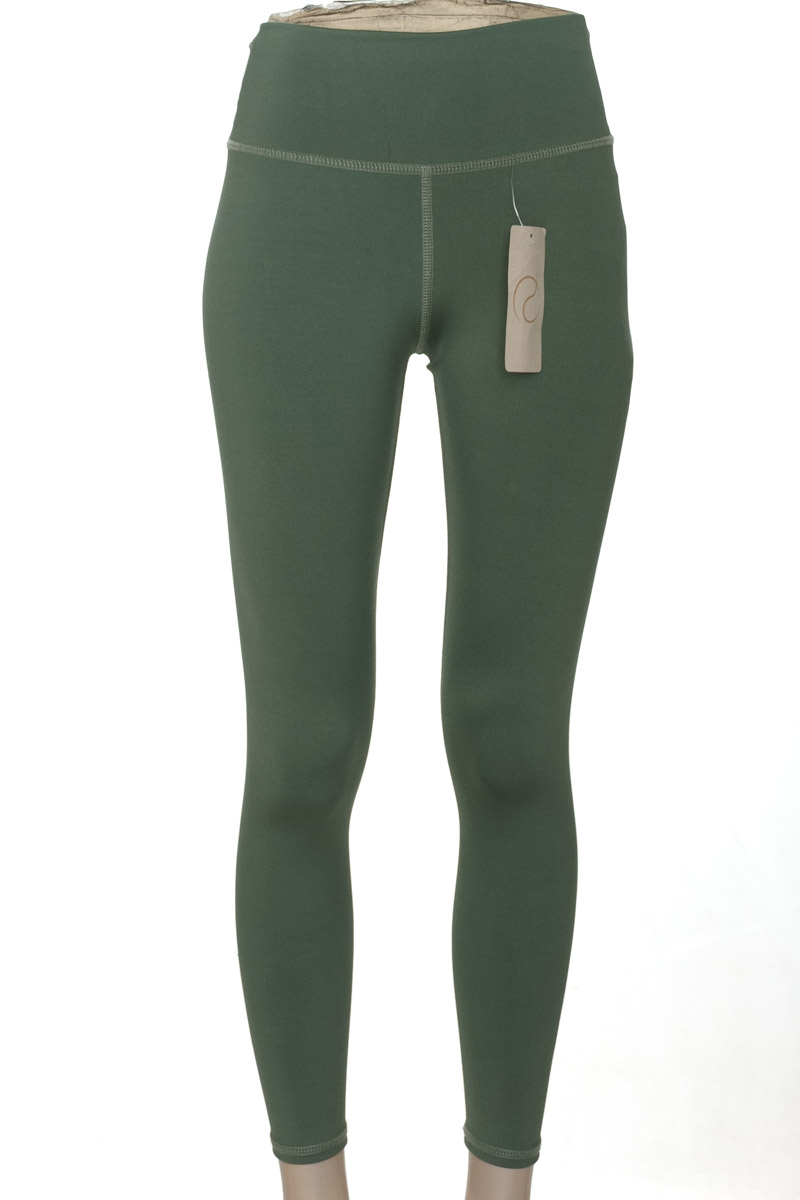 Ropa Deportiva / Salida de Baño color Verde - GreenFit