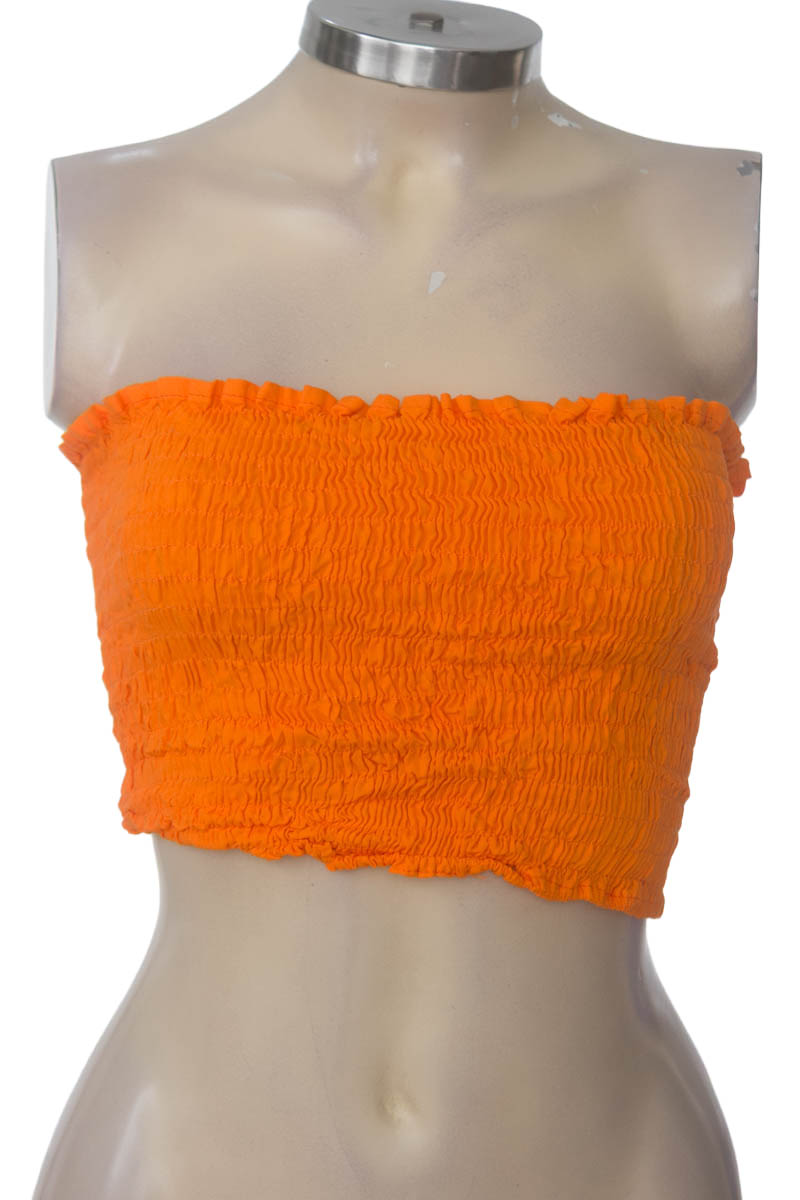 Top / Camiseta color Naranja - Closeando