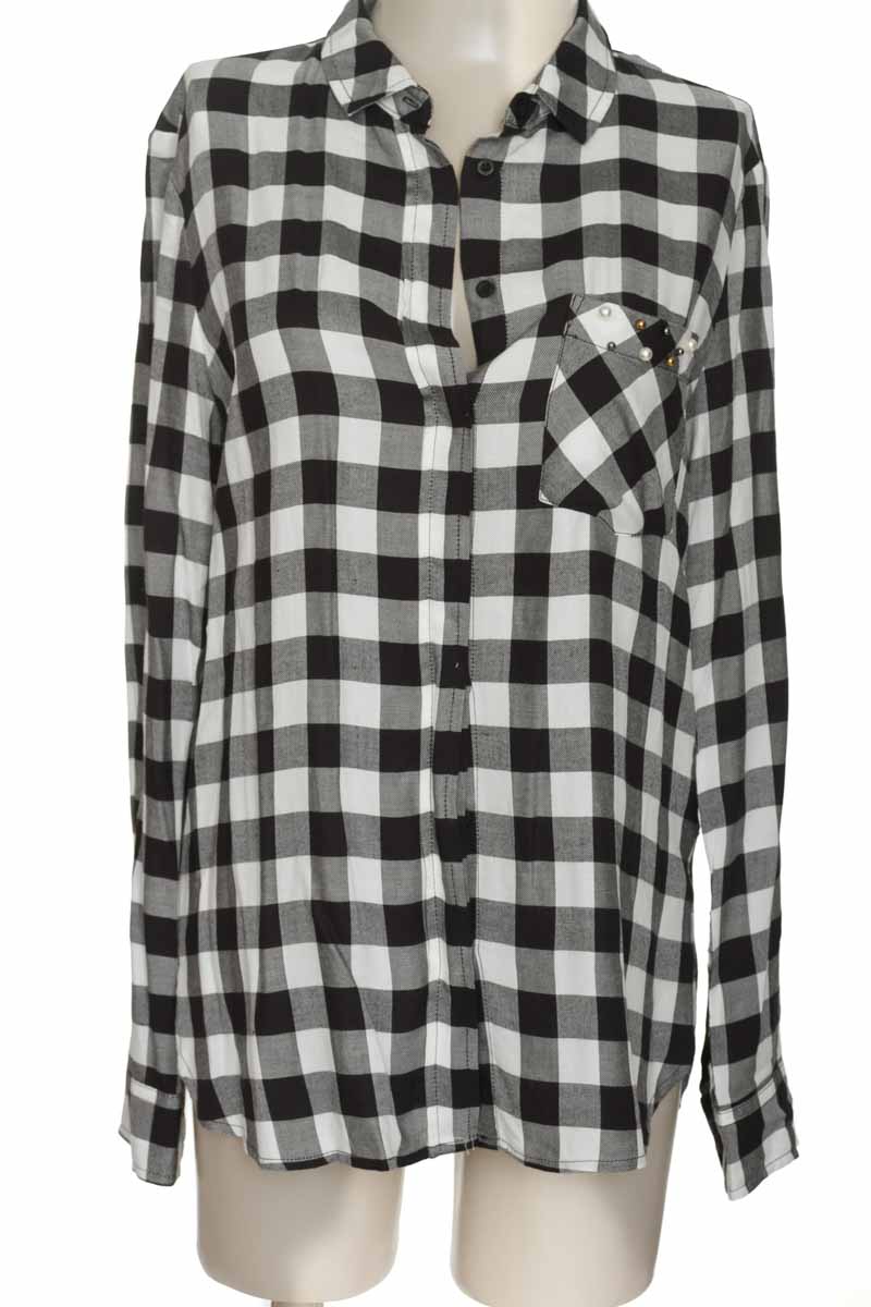 Blusa color Negro - Basement