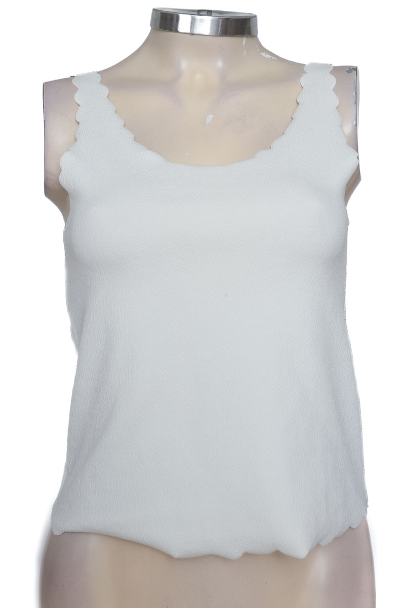 Top / Camiseta color Blanco - Divided by H&M