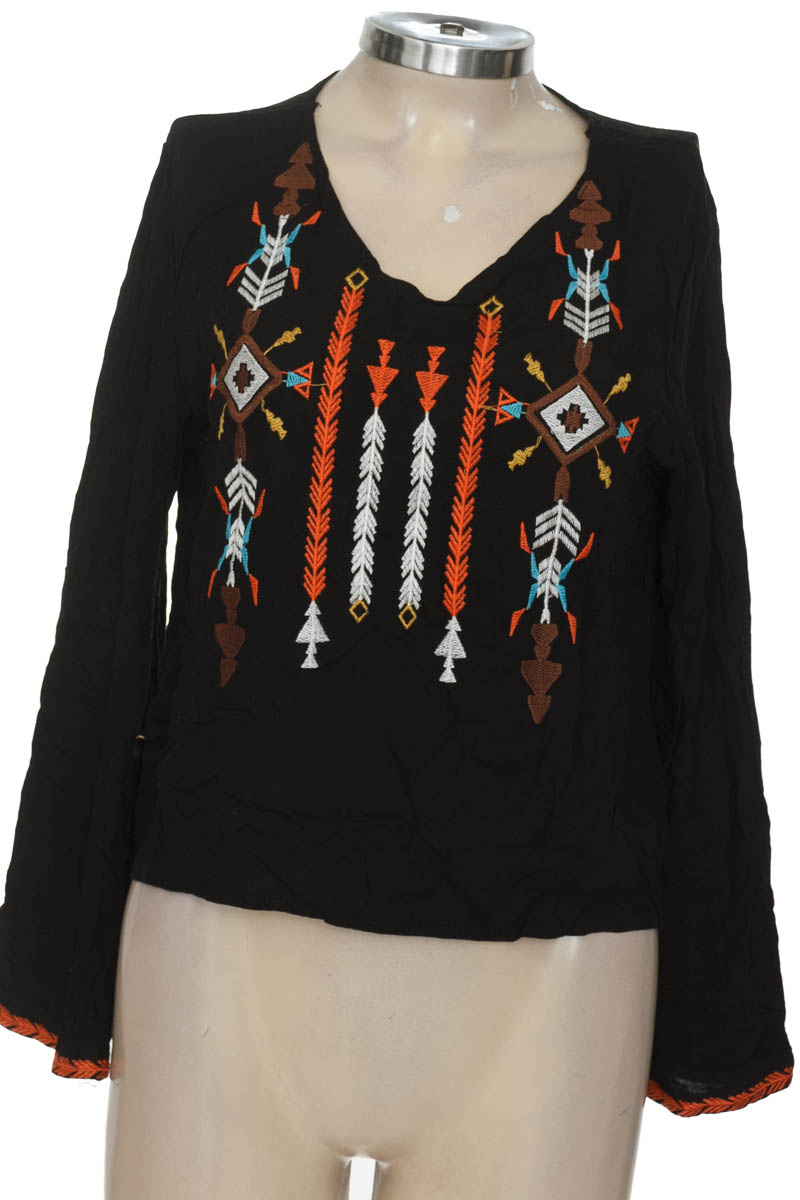 Blusa color Negro - ML.