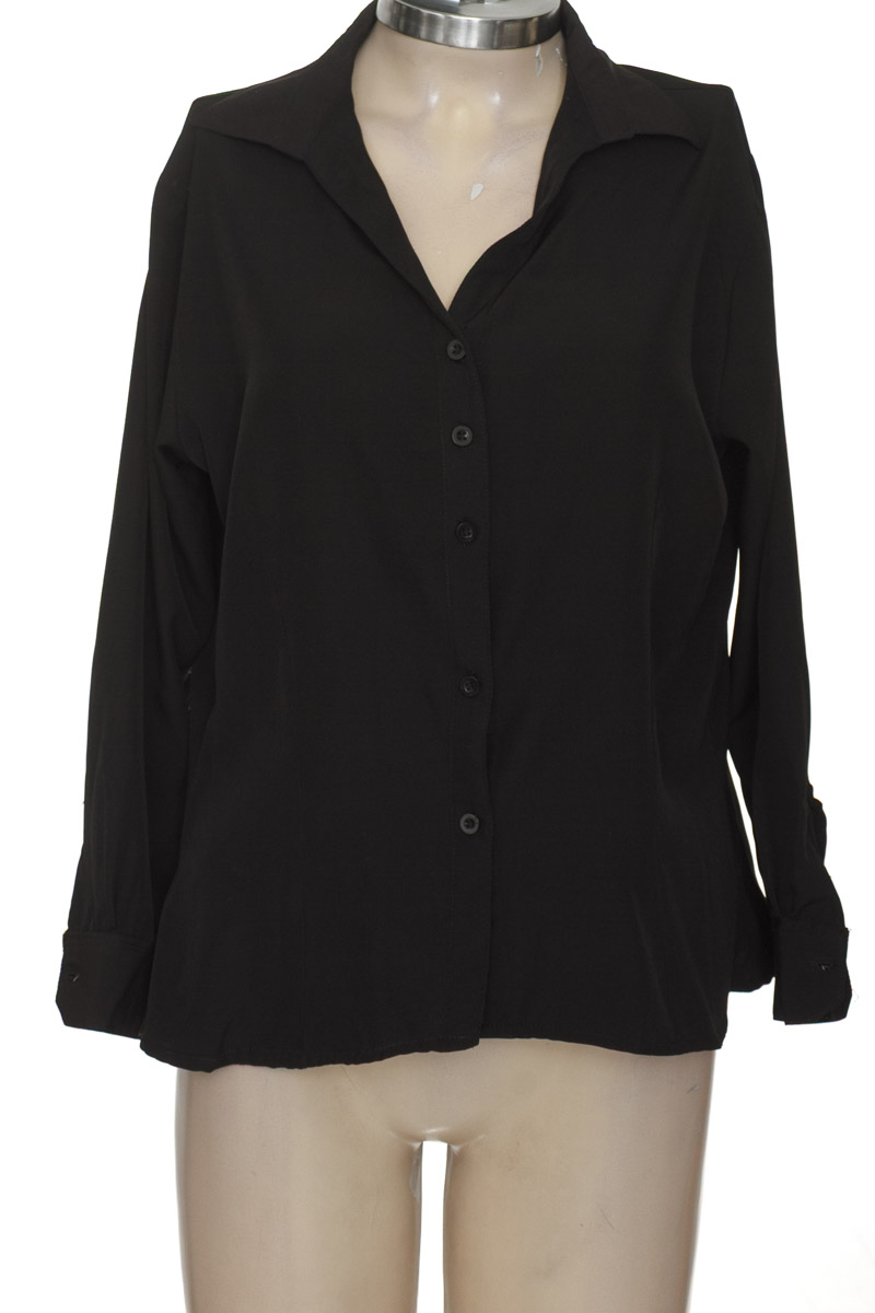 Blusa color Negro - Closeando
