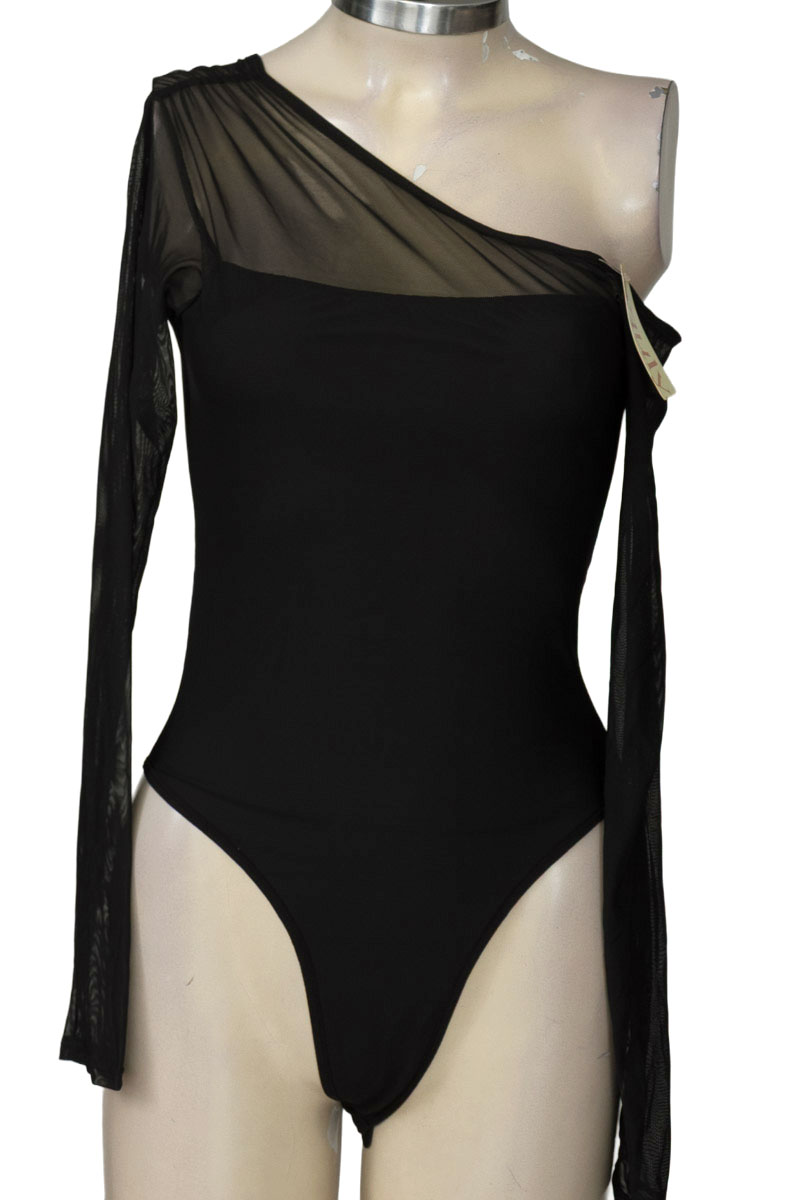 Top / Camiseta color Negro - Pauly.